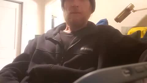 southern_guy_69 online show from March 4, 6:37 am