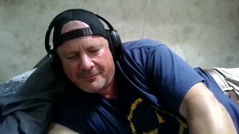 Slave online show from April 10, 4:36 pm