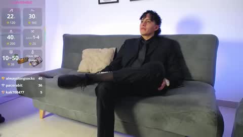 Snapshot of spike_spigell chatting on October 19, 10:35 pm Spike Spigell online show from October 19, 10:35 pm