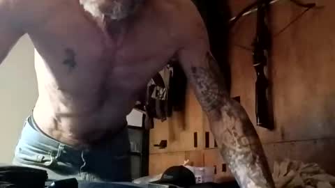 spraytecrick211 online show from March 23, 9:59 am