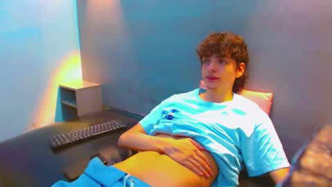 ethan online show from December 15, 2:36 pm