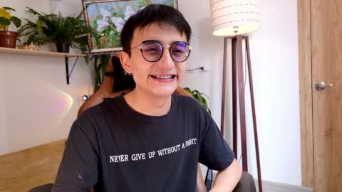 sr_evann online show from April 3, 3:20 pm