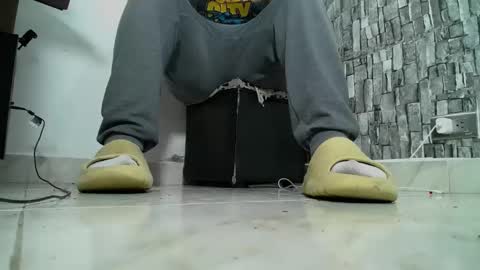 sr master cum its my old account online show from December 4, 12:30 am