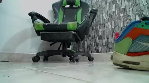 sr master cum its my old account online show from January 15, 5:08 am