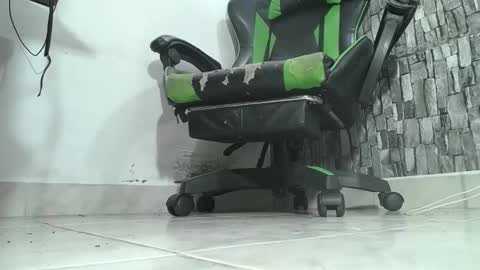 sr master cum its my old account online show from October 31, 1:40 am