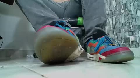 sr master cum its my old account online show from January 19, 3:50 am