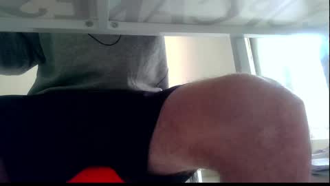 Snapshot of ssenzo chatting on February 25, 7:42 am ssenzo online show from February 25, 7:42 am
