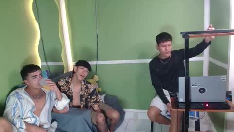 stebeen smith online show from November 21, 11:59 pm