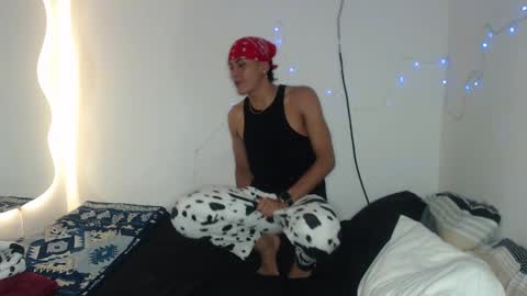 Snapshot of stebeen_smith chatting on December 11, 4:48 pm stebeen smith online show from December 11, 4:48 pm