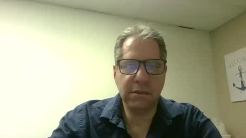 stephenhal9 online show from April 16, 8:42 pm