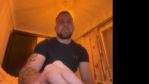 steve897819 online show from November 22, 10:31 pm