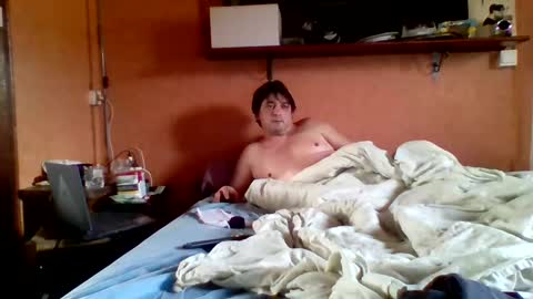 Snapshot of stevefromfrance chatting on February 19, 8:33 am stevefromfrance online show from February 19, 8:33 am