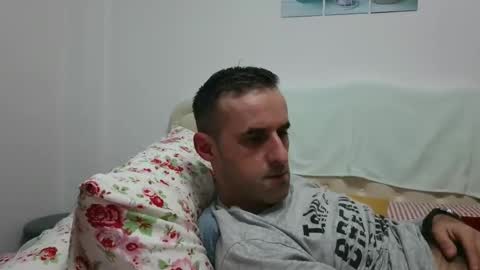 Snapshot of stevenpit chatting on January 1, 9:20 pm stevenpit online show from January 1, 9:20 pm