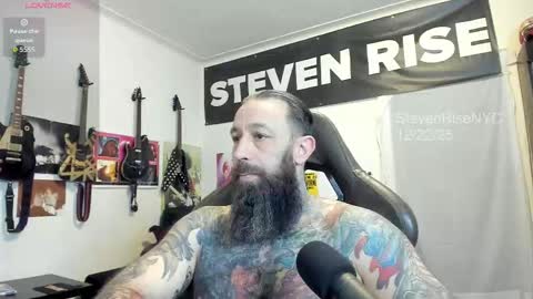StevenRiseNYC online show from December 22, 2:36 pm