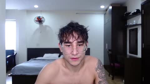 Alex   online show from January 14, 4:15 am