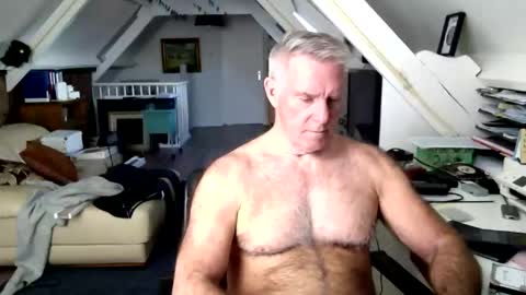 stevetwo online show from March 25, 1:26 pm