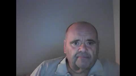 Snapshot of steveuk007 chatting on September 14, 9:28 pm steveuk007 online show from September 14, 9:28 pm