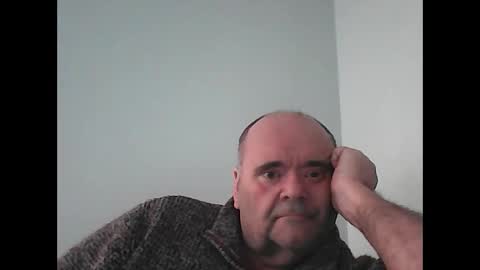 Snapshot of steveuk007 chatting on December 30, 2:30 pm steveuk007 online show from December 30, 2:30 pm