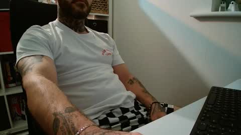 stevie_rae online show from November 15, 7:49 pm