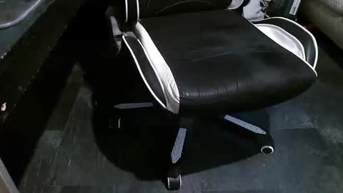 stiffler83pl online show from November 5, 8:49 am