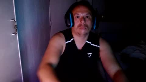 Axel online show from July 4, 11:52 pm