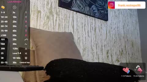 Snapshot of stift_milarc chatting on October 7, 12:09 pm I am Estiben online show from October 7, 12:09 pm