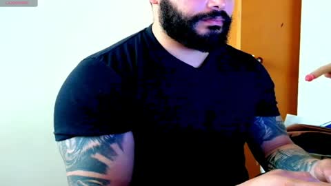 stiven253958 online show from May 29, 5:23 pm