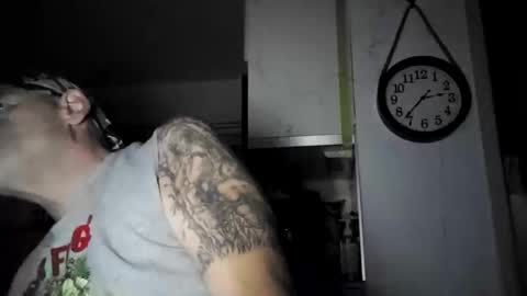 stormynorm14 online show from December 13, 7:37 am