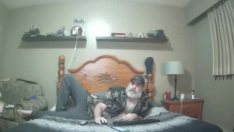 Straightbear4you online show from February 20, 8:39 am