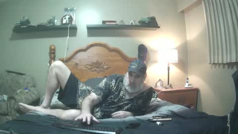 Straightbear4you online show from February 27, 8:17 am