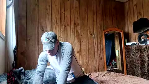 straighttoy online show from January 13, 8:02 pm