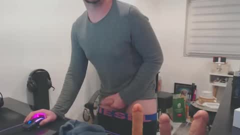 Snapshot of straponloverboy chatting on December 28, 3:48 pm ImYours online show from December 28, 3:48 pm