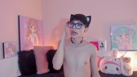 strawberry_kitty_ online show from January 17, 4:37 am