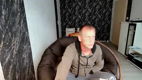 stringslave02 online show from September 14, 5:04 pm