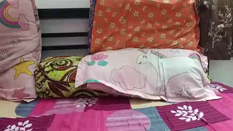 strip_couple_love1 online show from March 7, 7:17 am