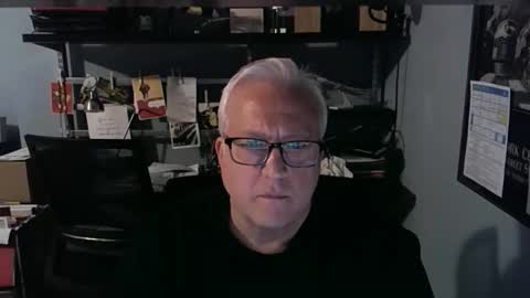 Stroking For You online show from November 12, 9:30 pm