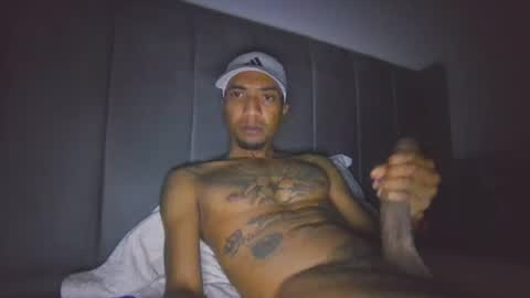 stronganddelicious online show from July 17, 3:24 am