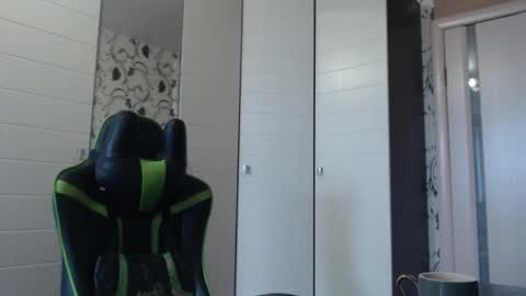 Alex online show from February 24, 8:48 am