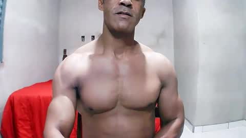 strongdaddyfantastic online show from April 1, 5:09 am