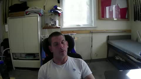 Snapshot of stturbo chatting on October 15, 3:19 pm stturbo online show from October 15, 3:19 pm