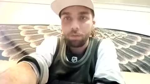 stuckinatrip97 online show from January 19, 11:45 am