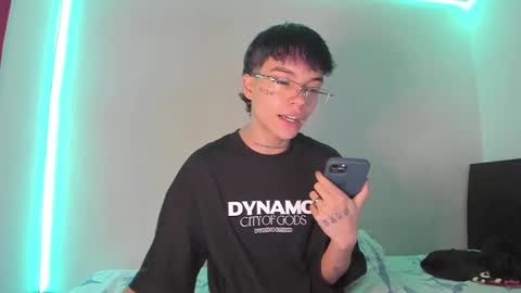 nico online show from January 25, 2:03 pm