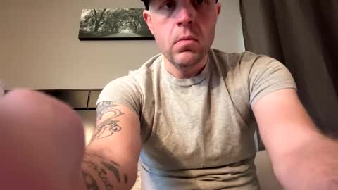 submissivebrett374 online show from March 8, 7:07 pm