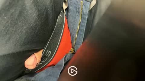 suck_me34 online show from April 21, 11:55 pm