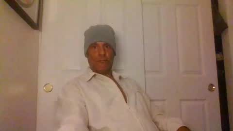 SUCKITU812 online show from November 5, 7:21 am