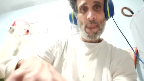 Snapshot of sugarbearthornwood74 chatting on February 17, 11:02 am Sugarbearthornwood74 online show from February 17, 11:02 am