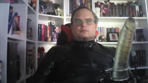 Sumisolatex online show from October 20, 2:10 pm