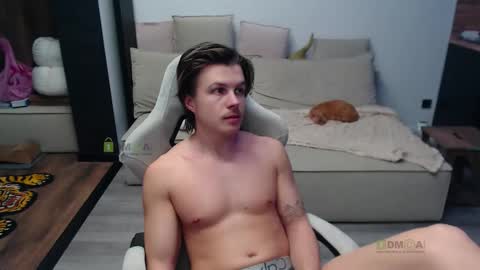 Alice and Sergey online show from February 2, 3:42 pm