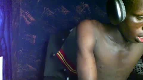 Sunnyblack2 online show from March 28, 6:52 pm