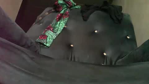 Sunnyblack2 online show from November 12, 9:52 pm